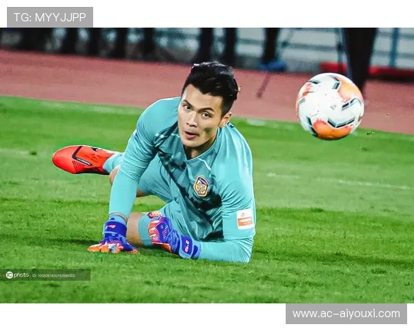 冠军球队赛季回顾大会展示团队奋斗历程与数据亮点，冠军联赛