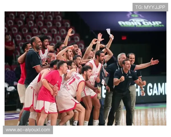 伊朗男足在巴黎奥运会上表现出色，赢得多场比赛，伊朗男足亚洲杯
